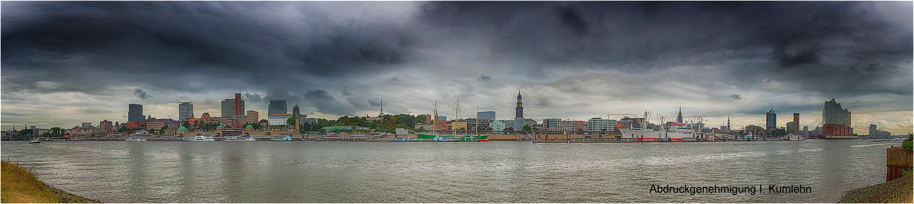 Kumlehn Hafen Panorama 2016_mit quelle.jpg (486203 Byte)